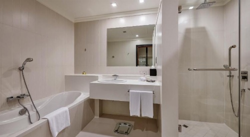 Millennium Airport Hotel Dubai image 13